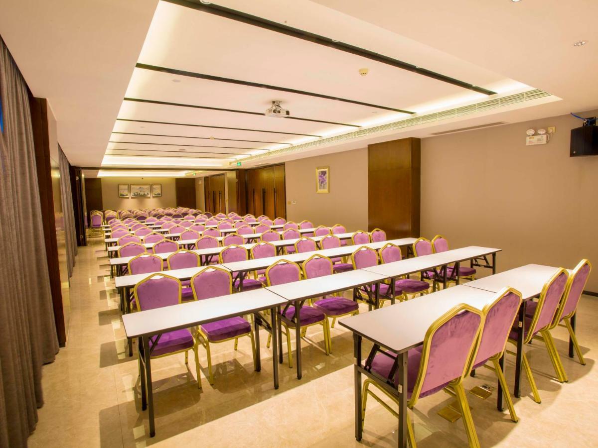 Borrman Hotel Nanning Railway Station Branch Zewnętrze zdjęcie